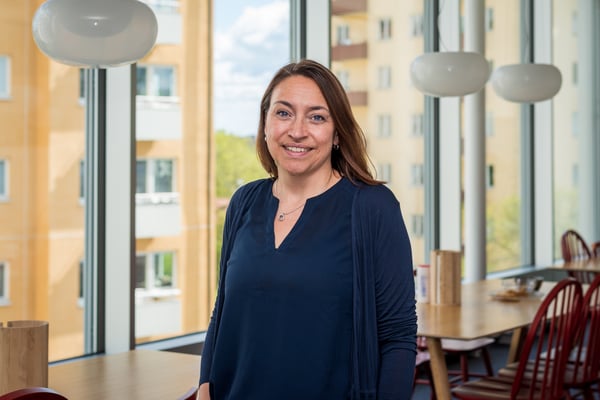 Mira Wångdahl firar 15 år på Ebab