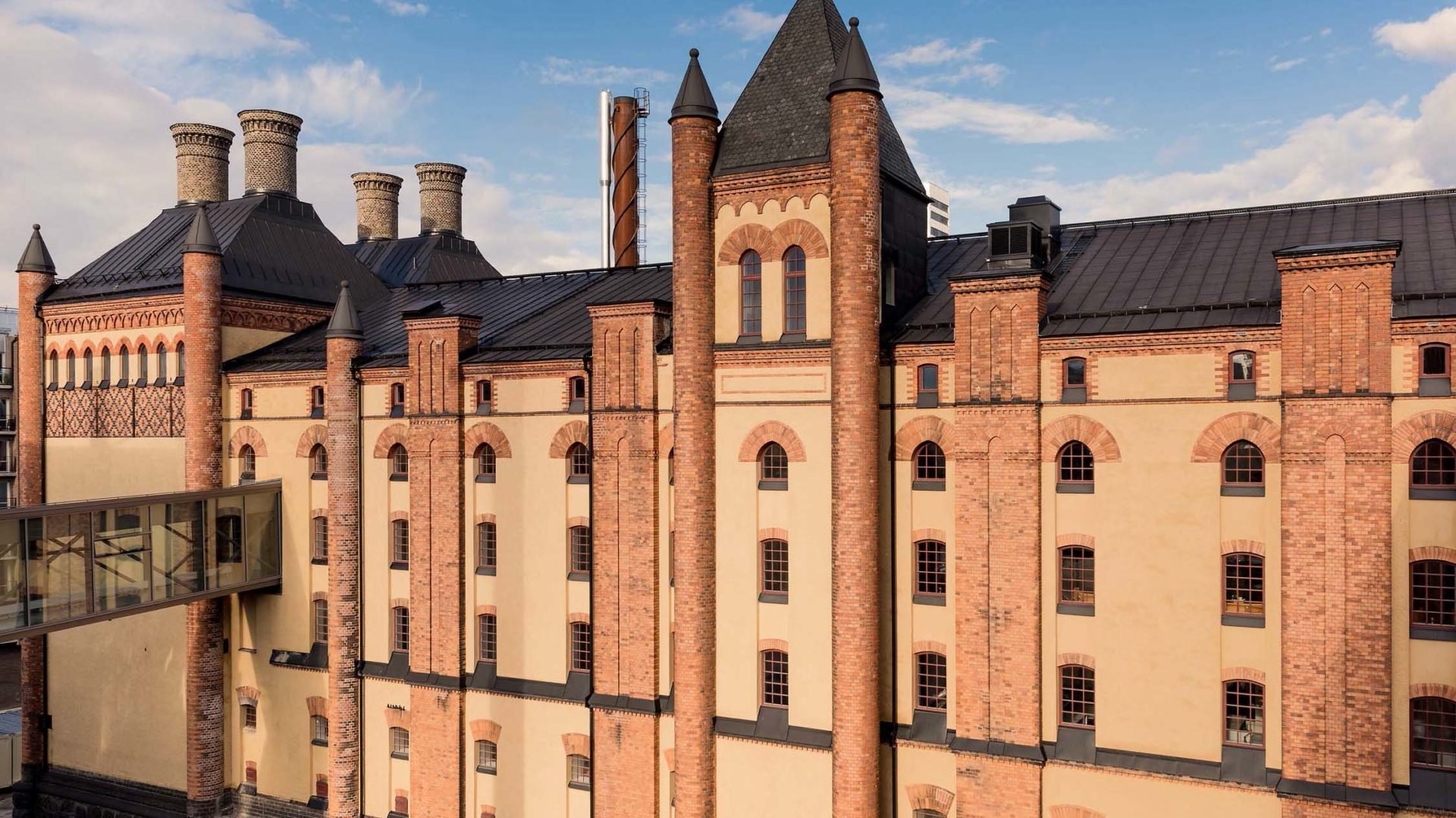 <span id="hs_cos_wrapper_name" class="hs_cos_wrapper hs_cos_wrapper_meta_field hs_cos_wrapper_type_text" style="" data-hs-cos-general-type="meta_field" data-hs-cos-type="text" >Stora Bryggeriet</span>